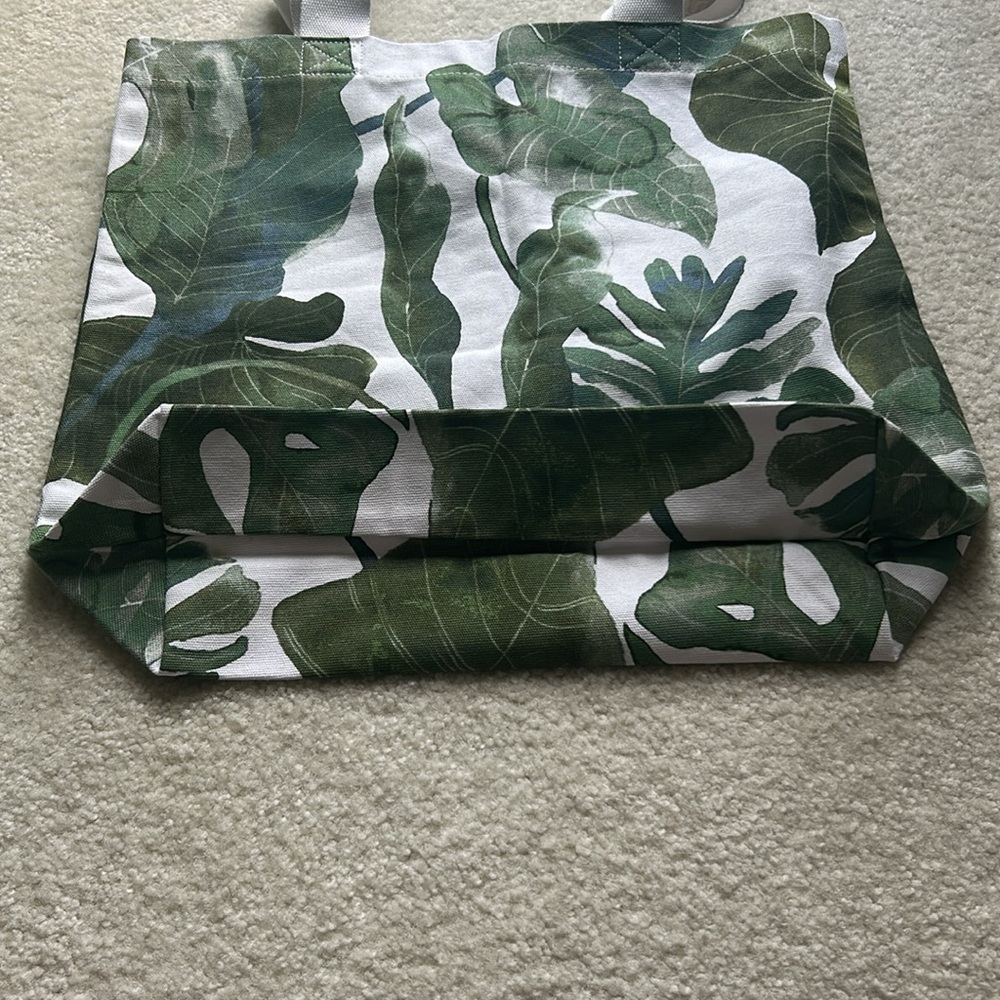 Tommy Bahama Tropical Tote Bag - Picture 11 of 11